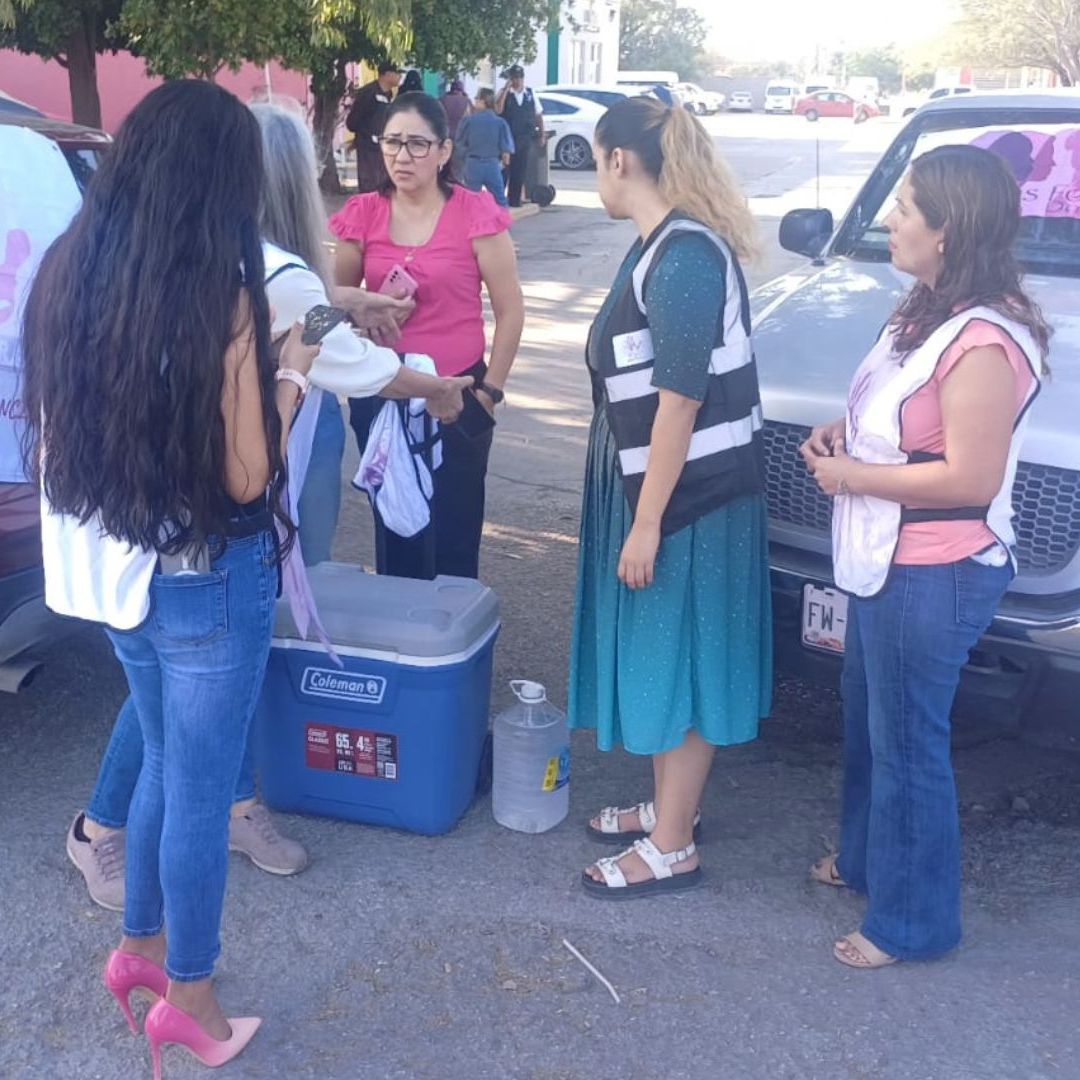 Colectivo Feminista Bloquea Acceso al Edificio Coahuila en Torreón